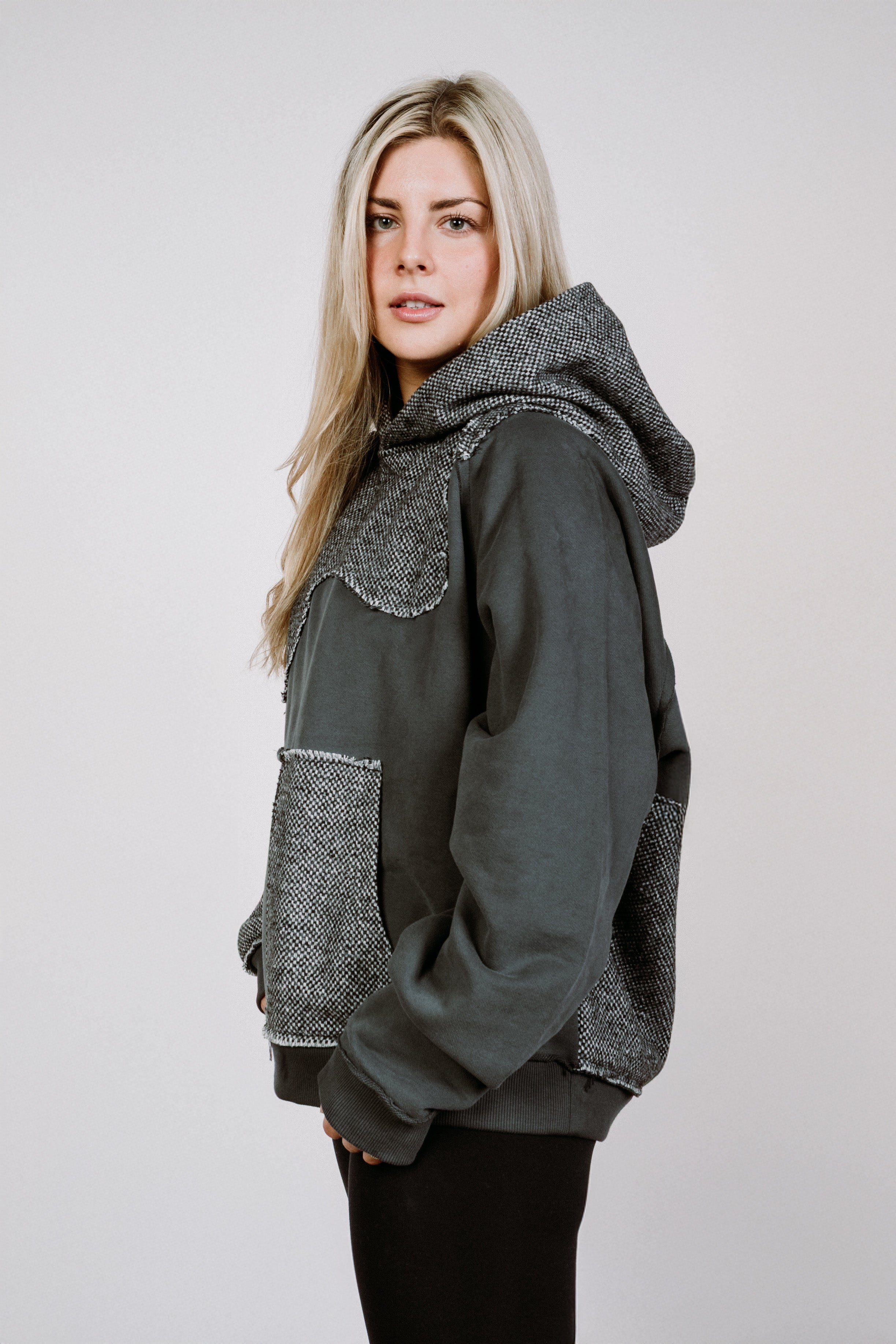 TOKYO NIGHTCODE HOODIE